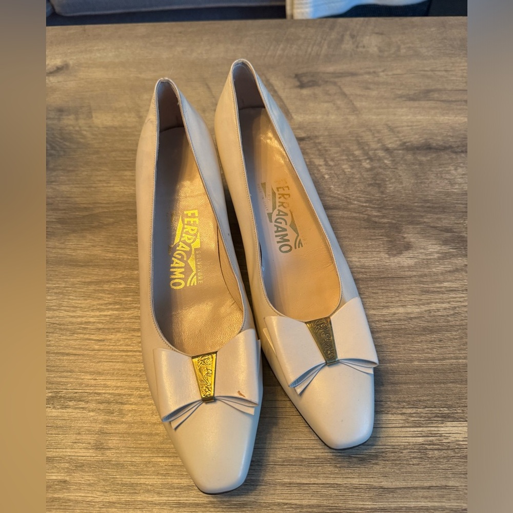 Ferragamo sm heels